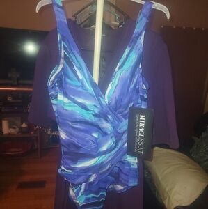 NWT Miraclesuit ladies swimsuit Size 12, color, oceanscap blue